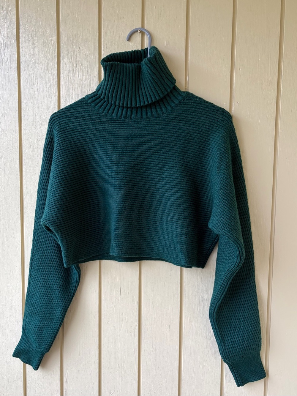 House of Harlow 1960 NWT Cropped Dark Green Turtleneck Sweater
